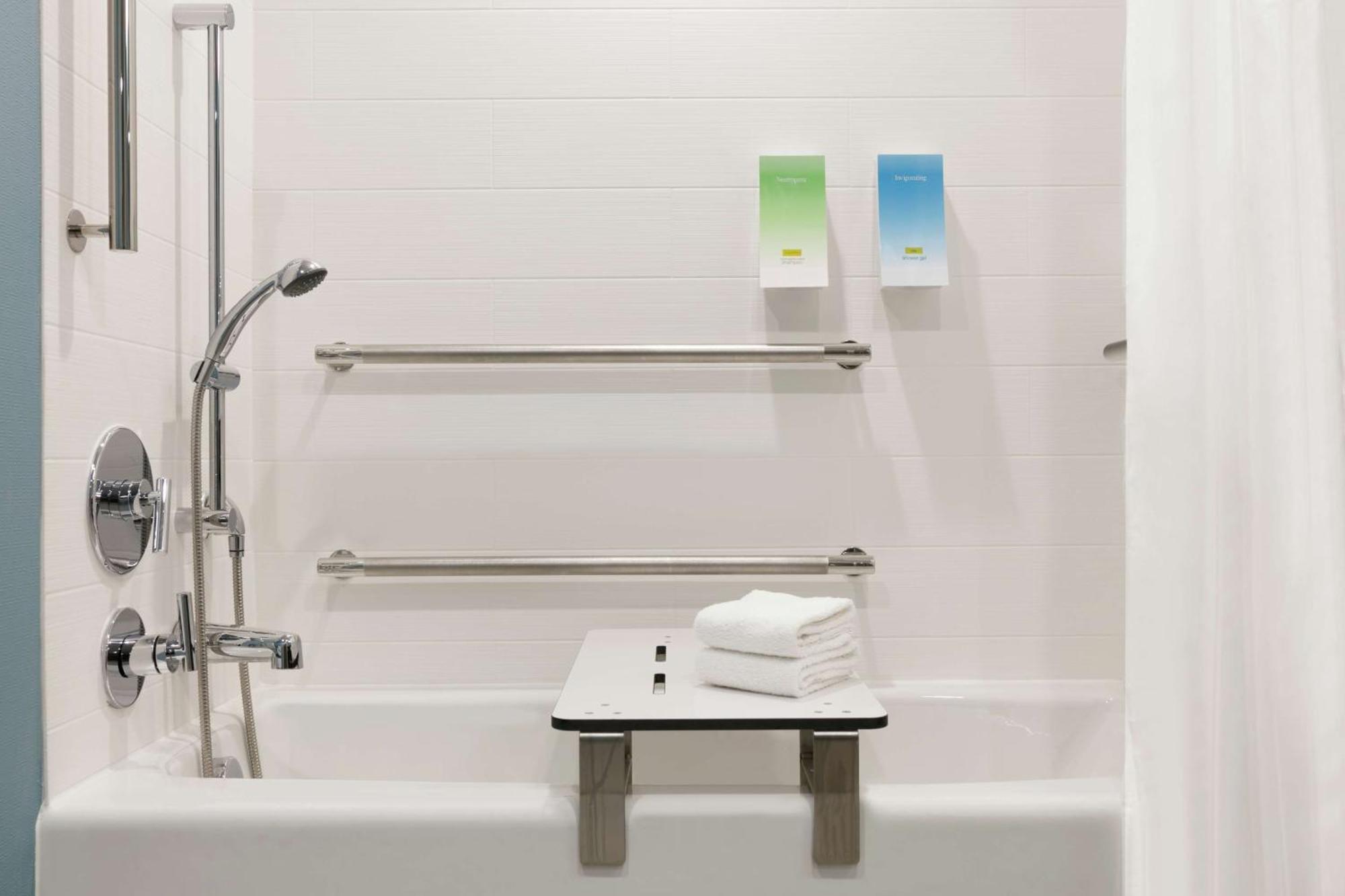 Home2 Suites By Hilton Norfolk Airport Εξωτερικό φωτογραφία