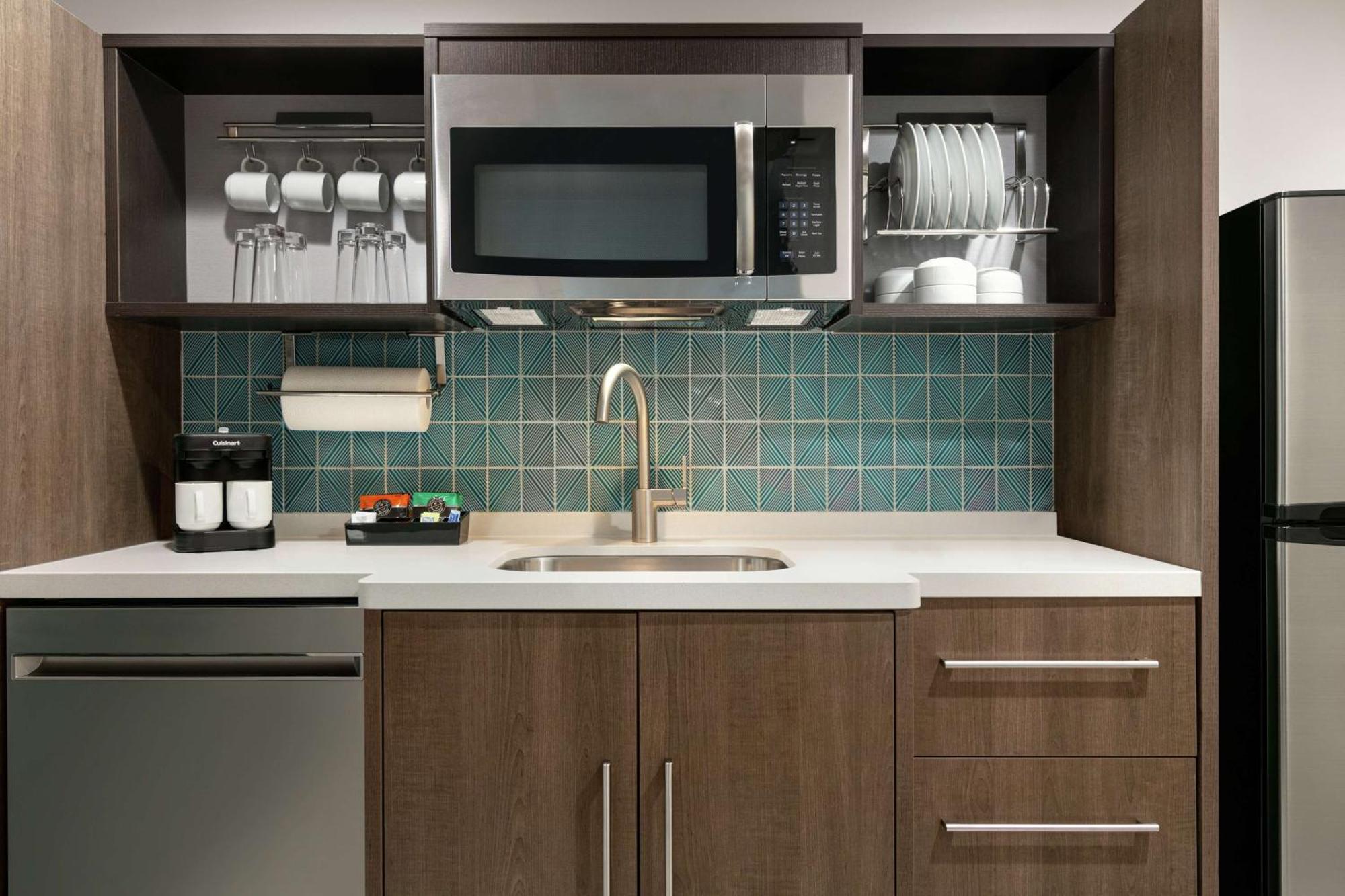 Home2 Suites By Hilton Norfolk Airport Εξωτερικό φωτογραφία